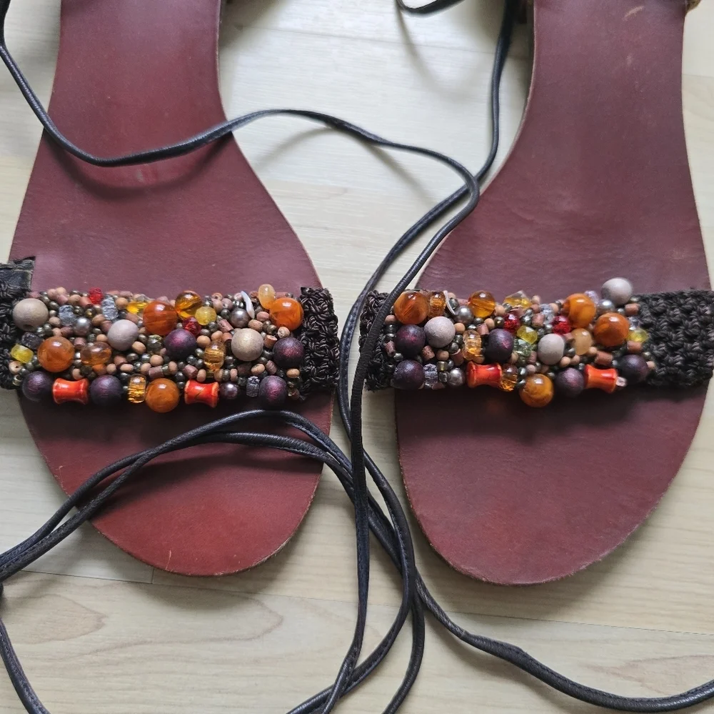 Unisa Sandals Size 9.5